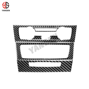 Autocollant de couverture de cadre d'aération de <span class=keywords><strong>console</strong></span> <span class=keywords><strong>centrale</strong></span> de style de voiture en fibre de carbone pour <span class=keywords><strong>BMW</strong></span> E87 Série <span class=keywords><strong>1</strong></span> E87 E82 E88 2008-2013 - Product Image 5