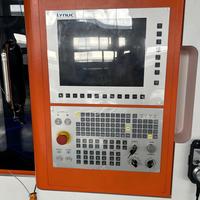 Contrôleur de système CNC tout-en-un intégré avec servomoteur, conception à séparation de 10 pouces pour tour et fraiseuse compactes