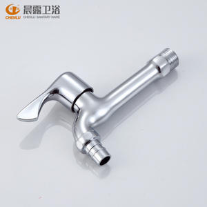 Grifo de lavabo Chenlu extra largo con un solo manípulo, cromado, de montaje en cubierta, con 4 orificios centrales y boquilla puntiaguda - Product Image 1