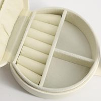 Poignée détachable personnalisée élégante demi-lune conception voyage bijoux étui organisateur