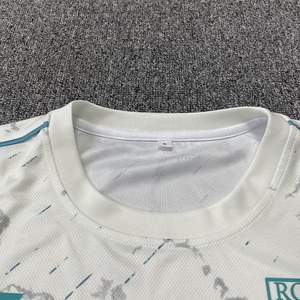 เสื้อฟุตบอลแขนสั้นฤดูร้อนแบบระบายอากาศแห้งเร็วพิมพ์ลายแบบซับลิเมชั่นตามสั่ง - Product Image 4