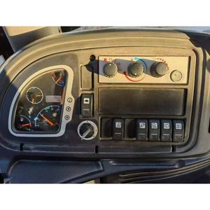 Protège-cartes rigides en plastique pour cartes à collectionner, mini tracteur avec chargeur frontal et pelle arrière - Product Image 1