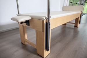 Lit d'entraînement de forme physique d'équipement de studio professionnel de machine de Cadillac de Pilates d'érable blanc de qualité supérieure à vendre - Product Image 6