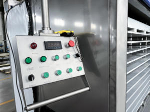 Congelador <span class=keywords><strong>de</strong></span> placa <span class=keywords><strong>de</strong></span> contacto <span class=keywords><strong>de</strong></span> 750kg Bandejas <span class=keywords><strong>de</strong></span> aluminio Congelador rápido para pescado/congelador <span class=keywords><strong>de</strong></span> placa vertical - Product Image 5