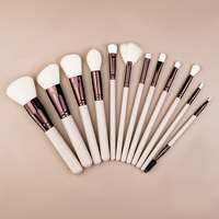 Set Kuas Makeup Profesional 12 pcs Gagang Kayu Custom Vegan Lembut untuk Bedak, Alis, dan Perlengkapan Kecantikan