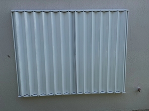 Stores d'<span class=keywords><strong>accordéon</strong></span> d'obturateur d'ouragan en alliage d'aluminium de volet roulant extérieur résistant pour le modèle d'ouverture horizontale de typhon - Product Image 5