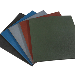 Dalles <span class=keywords><strong>de</strong></span> sol en caoutchouc composite antidérapantes durables, <span class=keywords><strong>tapis</strong></span> <span class=keywords><strong>de</strong></span> <span class=keywords><strong>gym</strong></span> avec logo personnalisé, couleur et taille personnalisables - Product Image 5
