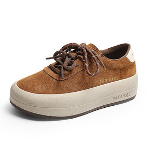 Chaussures de skate décontractées pour hommes, grandes tailles 39-44, nouveau style, semelle épaisse, multifonctionnelles, respirantes et à profil bas. - Product Image 1