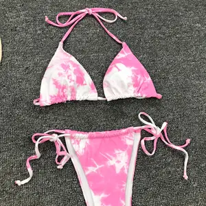 Caliente de la fábrica de cuello Halter brasileño Micro Tanga impreso cadena Sexy Bikini