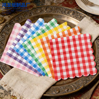 Serviettes de table jetables absorbantes 2 plis en papier Airlaid, en pâte de bois vierge, colorées, pliées carrées, gaufrées et imprimées au laser