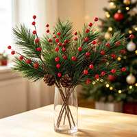 Décoration de Noël artificielle en pin de 40 cm avec baies rouges et cônes de pin pour arrangements floraux de fêtes - Vente en gros