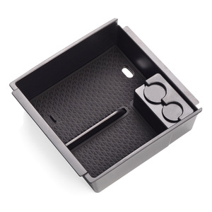 สำหรับอีซูซุ เอ็มยู-เอ็กซ์ มู-ยูเซีย / ดี-แม็กซ์ ปี 2015-2017 กล่องเก็บของที่วางแขน ถาดใส่ของในคอนโซลกลาง อุปกรณ์ตกแต่งภายใน - Product Image 4