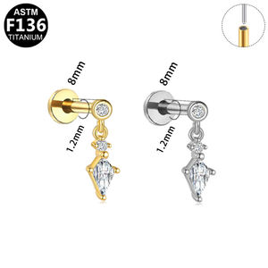 Vente en gros de boucles d'<span class=keywords><strong>oreilles</strong></span> et piercings en titane sans filetage de qualité implant ASTM F136, zircon, plaqué or, motif cœur de mariage, G23 De Titanio Body - Product Image 4