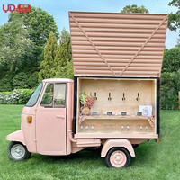 Camion-bar mobile vintage à trois roues, tricycle, tuk-tuk, pour la vente de bière, de champagne, de vin, chariots de mariage