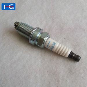 Prix d'usine, <span class=keywords><strong>4</strong></span> électrodes, bougies d'<span class=keywords><strong>allumage</strong></span> BKR6ETUB, <span class=keywords><strong>4</strong></span> bougies d'<span class=keywords><strong>allumage</strong></span> automobiles à terre, OEM MN119942 - Product Image 1