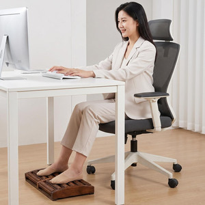 Masajeador de pies de madera con 8 filas de rodillos de agujas para relajación muscular y meridianos - Product Image 2