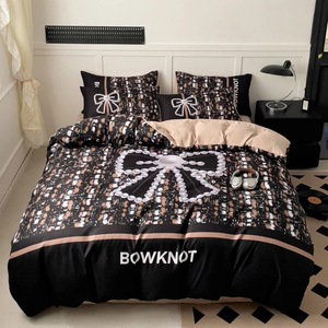 Nouvel ensemble <span class=keywords><strong>de</strong></span> literie 4 pièces en <span class=keywords><strong>coton</strong></span> lavable avec motif floral perlé et nœud papillon, comprenant drap, taie d'oreiller et housse <span class=keywords><strong>de</strong></span> <span class=keywords><strong>couette</strong></span>, pour lit 2026 - Product Image 1
