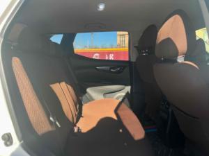 <span class=keywords><strong>Nissan</strong></span> <span class=keywords><strong>Qashqai</strong></span> SUV 5 places avec caméra arrière Fabrication en Chine Transmission automatique à essence d'<span class=keywords><strong>occasion</strong></span> bon marché Direction gauche - Product Image 3