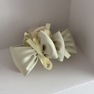 Clip per capelli con fiocco dolce per la parte posteriore della <span class=keywords><strong>testa</strong></span> <span class=keywords><strong>di</strong></span> una <span class=keywords><strong>donna</strong></span> - Product Image 5