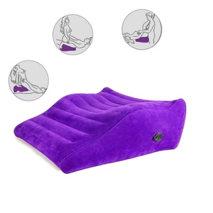 Meubles d'oreiller de sexe velouté de chambre à coucher Position de coussin gonflable, jouets sexuels d'oreiller de sexe incurvé pour des couples pénétration plus profonde - Product Image 1