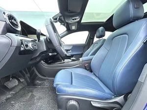<span class=keywords><strong>Voiture</strong></span> d'occasion Mercedes-Benz A180L 1.3T, conduite à gauche, transmission automatique, sièges chauffants rétroéquipés, en stock, exportation vers la Russie - Product Image 4