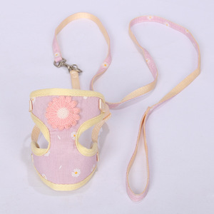 สายจูงสุนัขแบบเสื้อกั๊กขายดีข้ามพรมแดน สายจูงเดินเล่นทันสมัย สินค้าสำหรับสัตว์เลี้ยงที่ใส่สบายและระบายอากาศได้ดี - Product Image 1