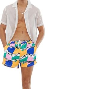 Pantalones cortos de baño geométricos coloridos para hombre, pantalones cortos de secado rápido con cordón en la cintura, ropa de playa de verano, patrón vibrante, pantalones cortos de piscina para vacaciones - Product Image 6