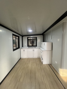 Maison conteneur préfabriquée américaine de haute qualité, extensible et pliable, de 40 pieds, type Tiny Home, avec 2 à 4 chambres, pour usage villa et hôtel - Product Image 4