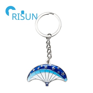 Porte-clés parachute parachutiste en métal, extérieur, émaillé, pour le parapente, logo personnalisé Llavero Porte-clés en émail pour le deltaplane - Product Image 6