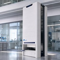 Module de levage vertical autonome fonctionnant sans logiciel central pour les cellules de stockage indépendantes dans les petits ateliers