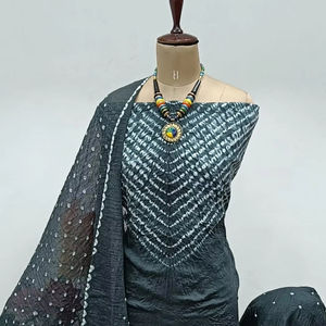 Diseñador tradicional satén Farsi Salwar Kameez piezas de traje A-Line satén tradicional Farsi para bodas fiestas festivales - Product Image 1