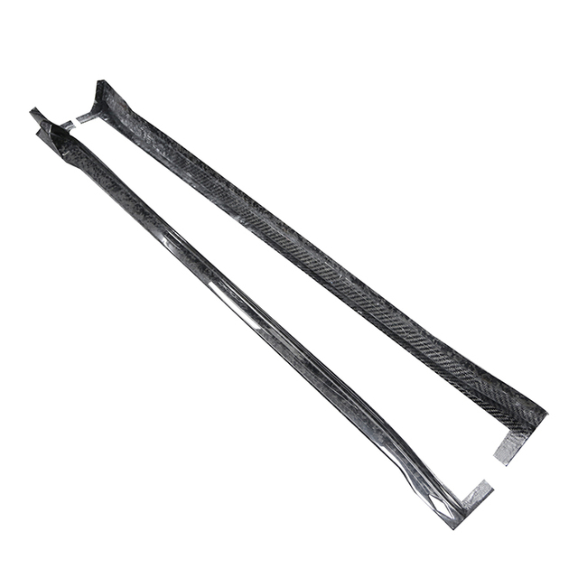 Glossy Black Carbon Fiber Side Skirt (Set of 2) in Pre-preg Gloss Carbon Fiber Tesla Model Y