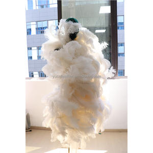 Boa di piume di struzzo lungo in motivo tinto pezzo intero per spettacoli teatrali di carnevale e decorazioni di nozze - Product Image 2