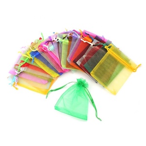 Vente en gros 3.9 "X 5.9" (10*15cm) Sacs en <span class=keywords><strong>organza</strong></span> à cordon noir blanc <span class=keywords><strong>rouge</strong></span> rose principalement comme sacs de faveurs de mariage - Product Image 3