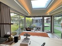 Maisons modulaires préfabriquées de villégiature en plein air Maison capsule mobile moderne éco-commerciale pour camping à vendre