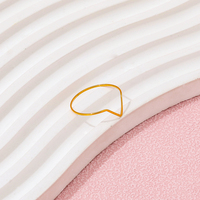 Design de mode plaqué or 18 carats individualité flèche anneaux étanche en acier inoxydable à la mode Simple anneau pour les femmes bijoux