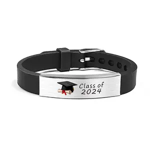 Ywganggu Gepersonaliseerde Custom Geborsteld Roestvrij Staal Siliconen Armband Verstelbare UV-Print Polsband Voor Afstudeerseizoen