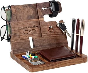 Organizador de madera para teléfono móvil, Soporte para reloj, estación de acoplamiento de carga de madera para hombres, <span class=keywords><strong>regalo</strong></span> <span class=keywords><strong>personalizado</strong></span> para el <span class=keywords><strong>Día</strong></span> <span class=keywords><strong>del</strong></span> <span class=keywords><strong>Padre</strong></span> - Product Image 1