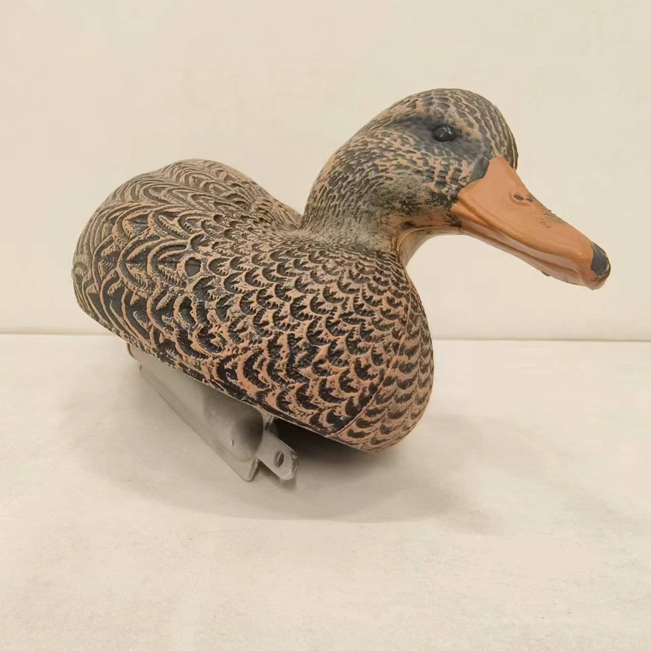 High Quality Realistic PE Plastic Hunting Duck Decoys Simulation Floating Duck Decoys Full Flocked Whole Body for Lake Deco · image 4