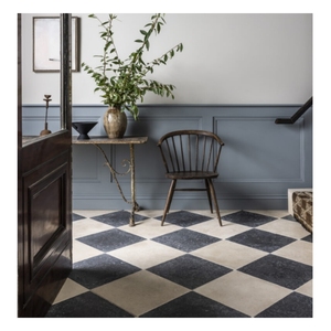 Piastrelle a scacchi anticato per ingresso e cucina in calcestruzzo beige e marmo nero anticato - Product Image 1
