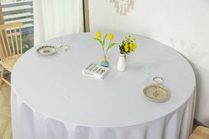 Elegante mantel blanco redondo de poliéster con borde dobladillo acabado Premium para cenas formales y celebraciones de aniversario - Product Image 5
