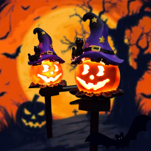 Lámpara Decorativa de Resina con Forma de Calabaza, Alimentada por Energía Solar, para Decoración de Jardín y Patio en Halloween - Product Image 1