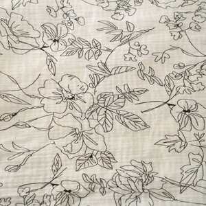 Tessuto in Doppia Garza 100% Cotone 40S con Stampa Floreale a Righe, Ecologico e Morbido per Copertine Neonato - Product Image 3
