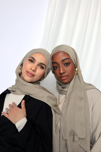 プレミアムモダールヒジャブ　控えめなマッチングキャップ　未加工100％モダールヒジャブ　肌に優しい通気性のあるスカーフ - Product Image 1