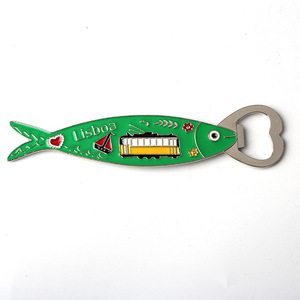 Portugal <span class=keywords><strong>Lisbonne</strong></span> alliage goutte à goutte huile poisson en forme de réfrigérateur autocollant décapsuleur poisson en forme de Souvenir en gros aimant de réfrigérateur - Product Image 4
