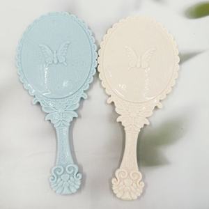 Handheld makeup <b>mirror</b>, European retro style, <b>small</b> oval, portable, with handle, 2 yuan. - Product Image 3
