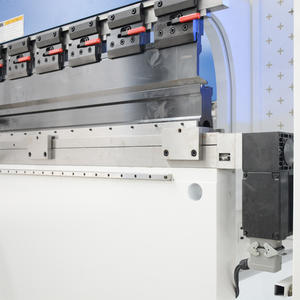 Máquina de Doblado de Chapa Metálica Eficiente de 80T DA66S con Calibrador Trasero Izquierdo y Derecho Programable para Talleres de Fabricación en Colombia - Product Image 5