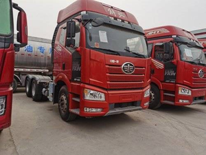Camion tracteur JMC 6x4 Euro 5 Diesel 450 CV 4x4 pour transport minier, charge utile 11-20T, transmission manuelle, 6 cylindres, caméra de recul 360° - Product Image 2