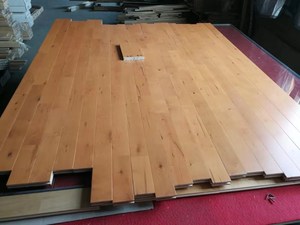 Pavimentazione Sportiva in Legno Massello di Betulla e Acero Colore Giallo per Palestre/Campi da Basket/Palchi Realizzata in Legno di Betulla, Acero e Quercia - Product Image 3