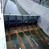 Barrage en acier gonflable automatique de porte haut/bas, barrière qui respecte l'environnement de lutte contre les inondations, OEM disponible